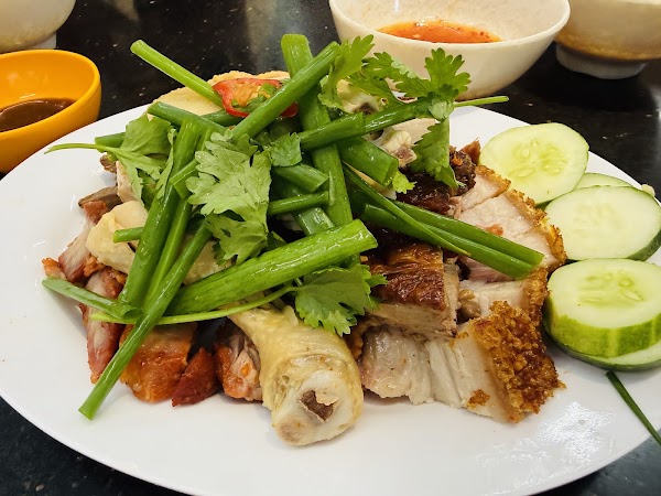 Cơm gà Hải Nam ( Kiểu Singapore ) 4