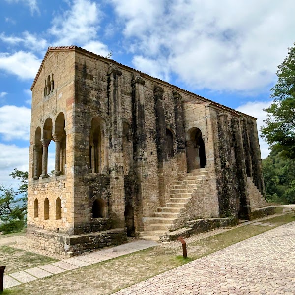 Iglesia de Santa María del Naranco 1