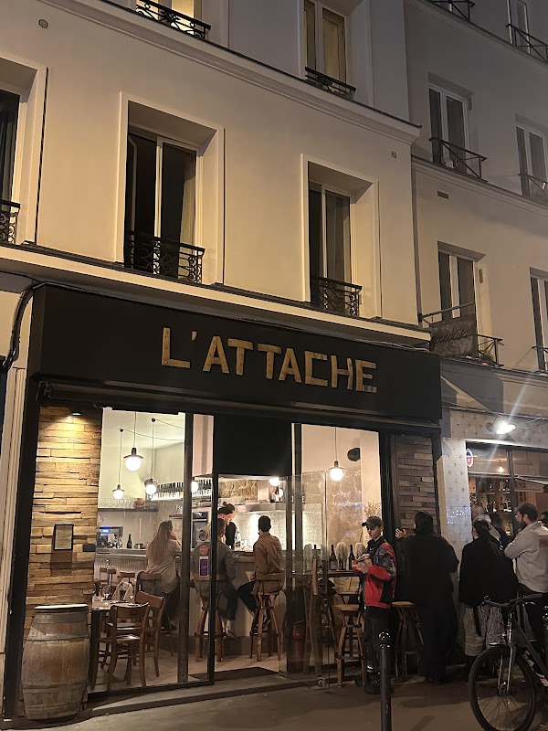 L' Attache