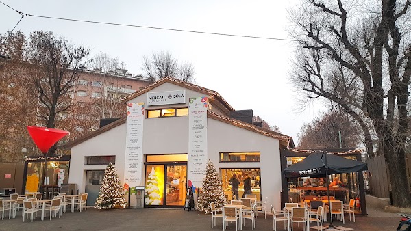Mercato Comunale Isola