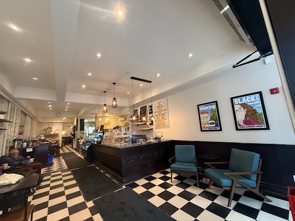 Lily's Cafe 3