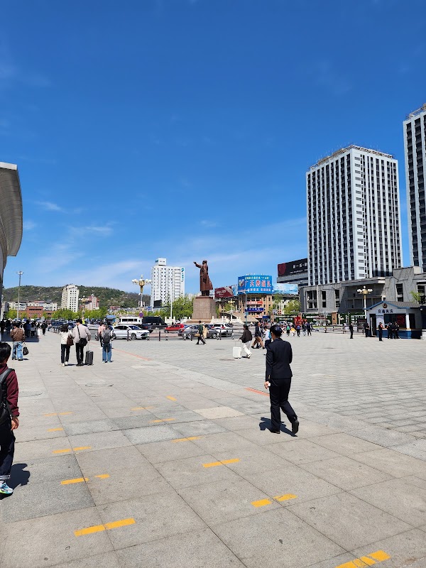 Dandong Railway Station Donghuochang