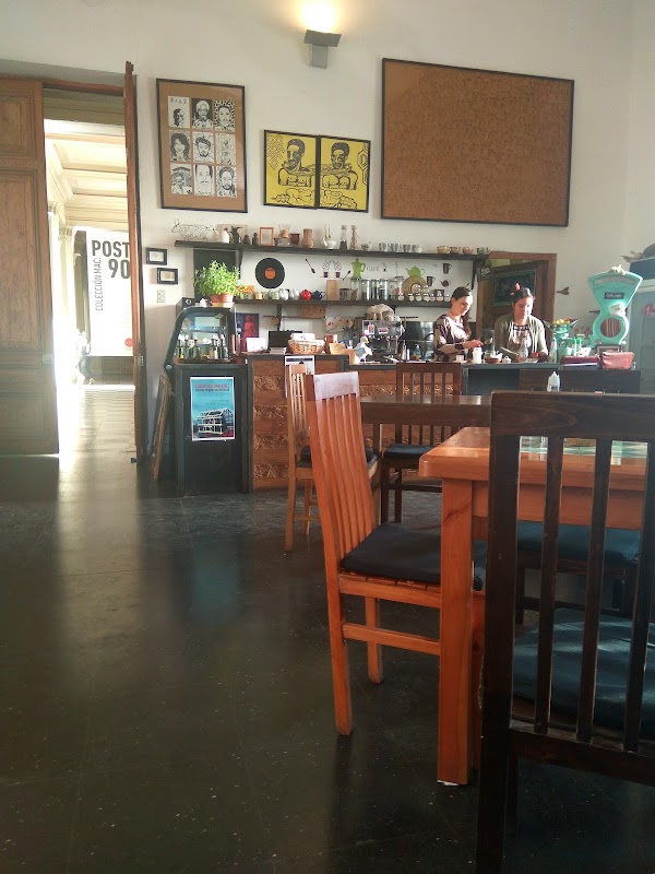 Café del MAC (Museo de Arte Contemporáneo) 3