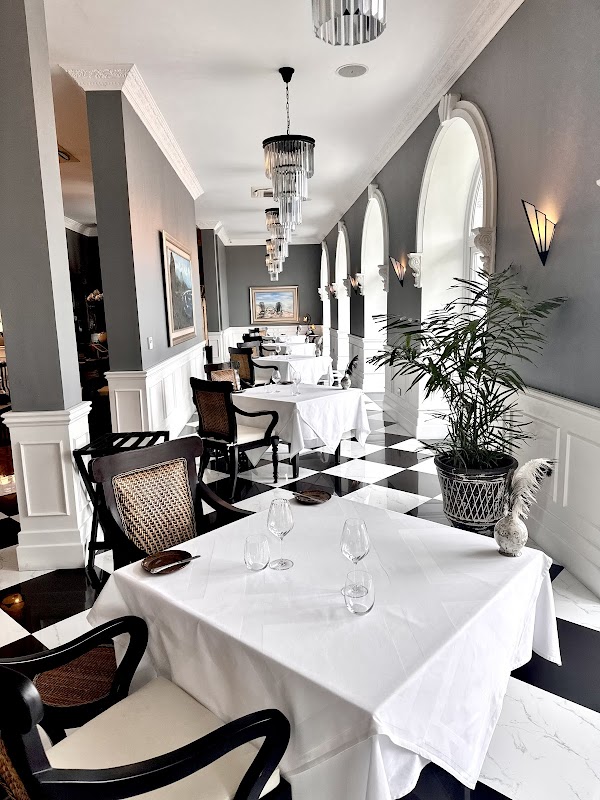 Apéritif Restaurant - Fine Dining in Ubud, Bali 5