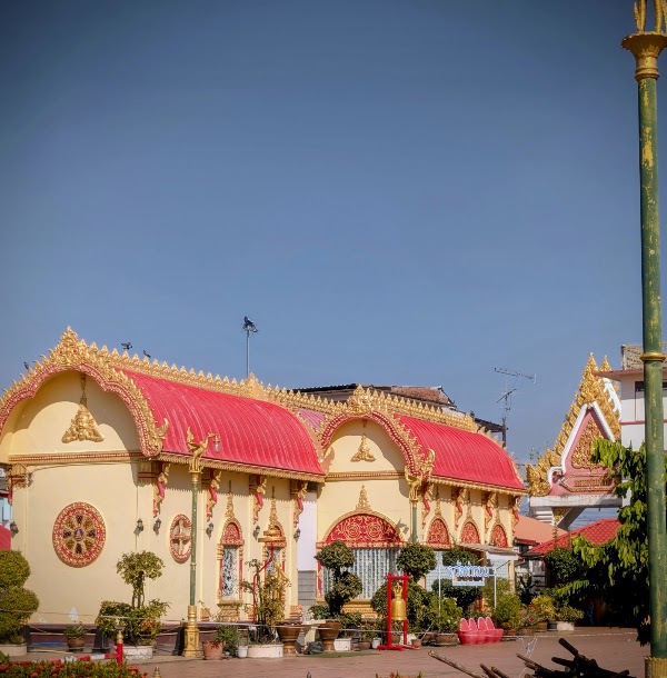Wat Tha Thanon (Wat Wang Tao Mo)