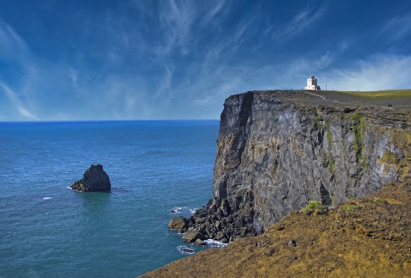 Dyrhólaey Lighthouse 2