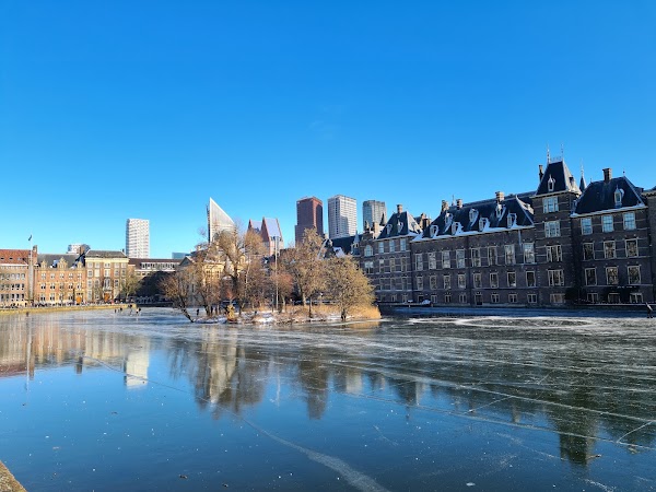 Binnenhof 1