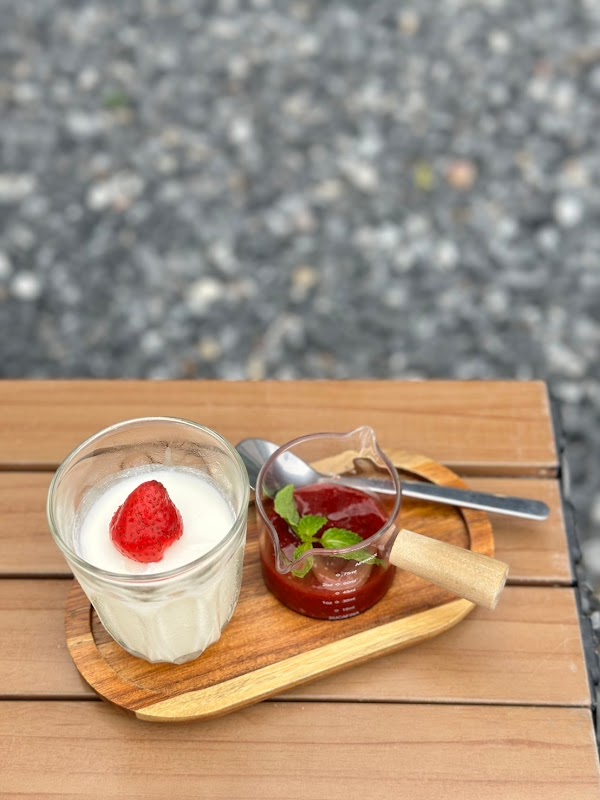 PakChee Café •Breakfast & Brunch• 5