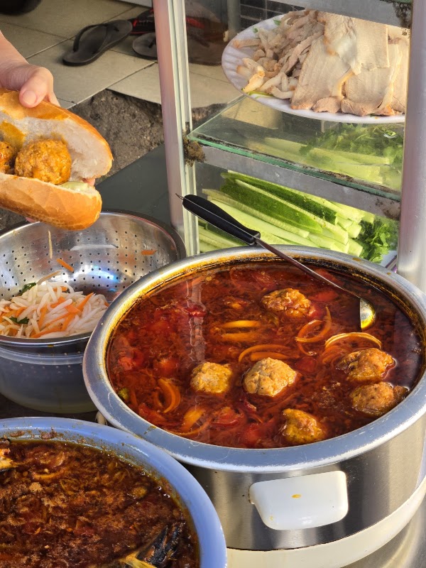 Bánh Mì Oanh 5