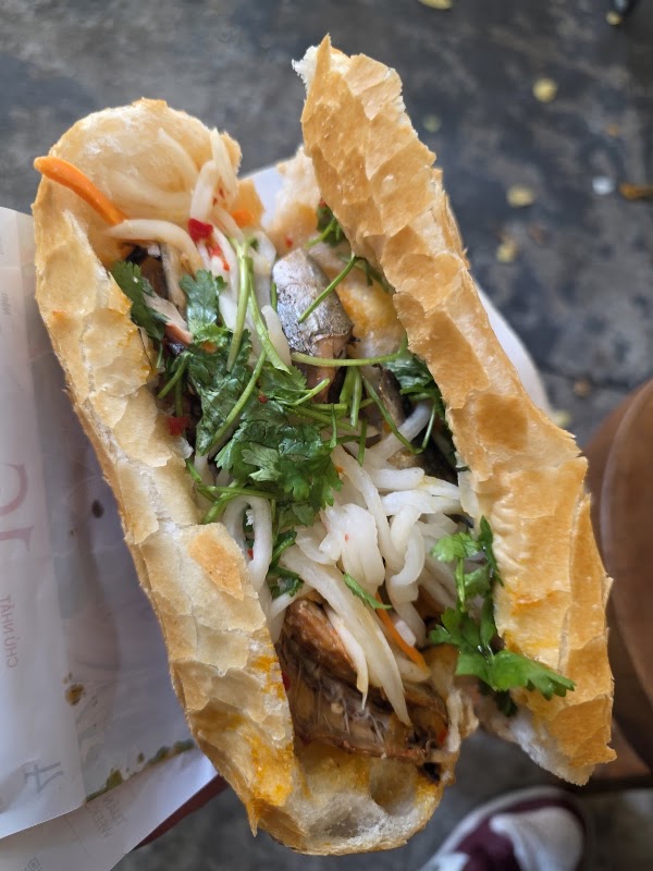 Bánh Mì Oanh 4