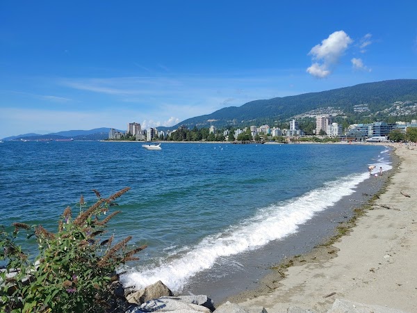 Ambleside Beach