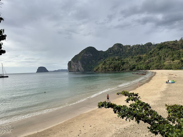 Garnet Beach (Charlie Beach)