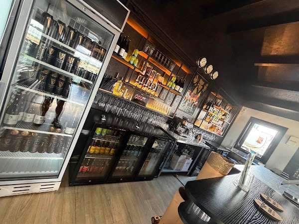 Club Virage Cafe & Bar 1