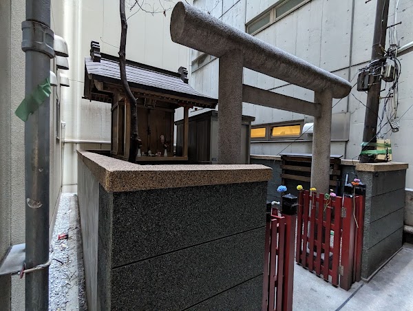 Hanabusa Inari Shrine 1