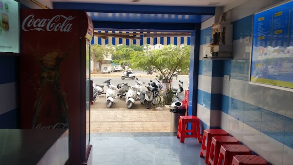 Jay Bhavani Vadapav Isanpur Maninagar 1