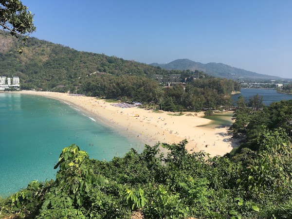 Nai Harn Beach 2