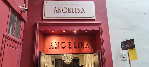 Angelina Paris