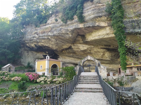 Santuario de la Virgen de la Cueva