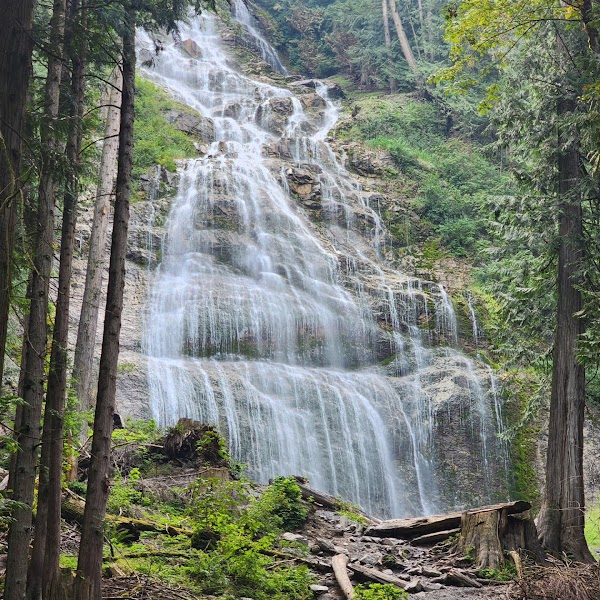Bridal Veil Falls Provincial Park
