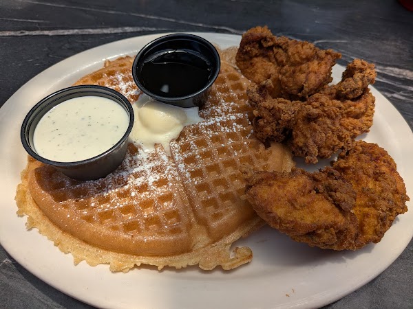 Johnny's Chicken & Waffles Dallas, TX 3
