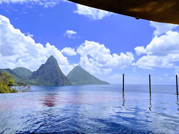 Jade Mountain Resort 2