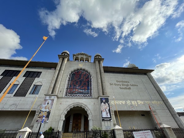 Guru Nanak Road Gurdwara - Sri Guru Singh Sabha Southall