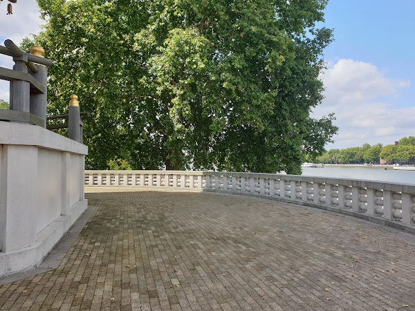 The London Peace Pagoda 2