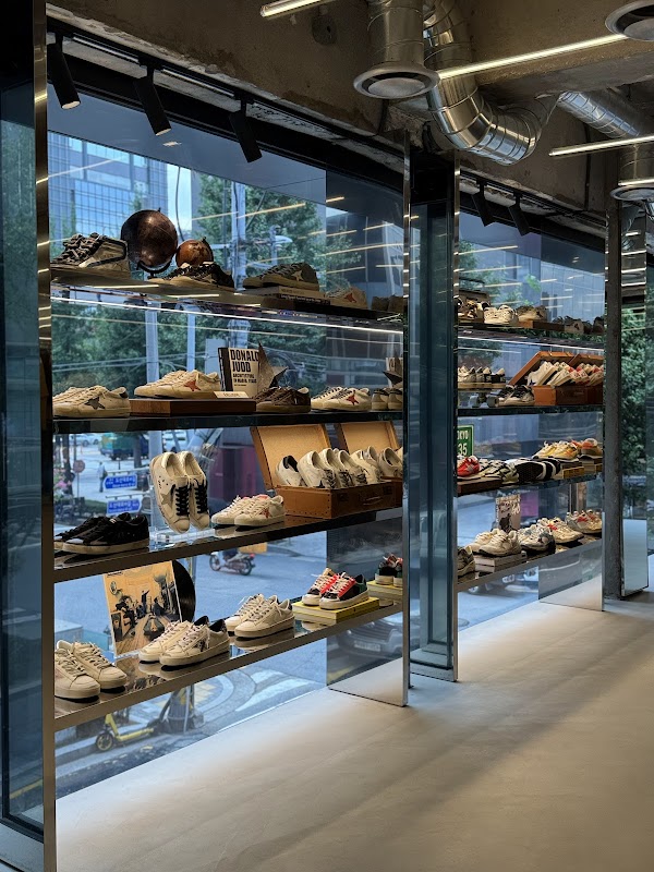 골든구스 서울 플래그십 - Golden Goose Seoul Flagship 3