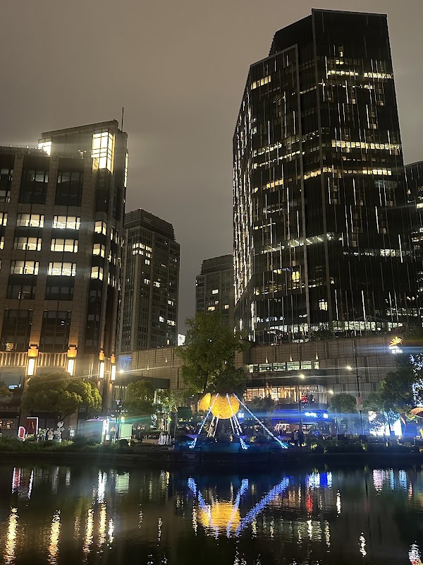 Taipingqiao Park （West Gate） 3