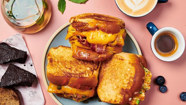44 Brekkie 5