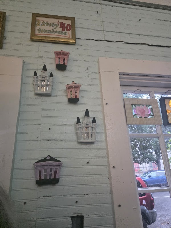 Surrey's Café & Juice Bar 2