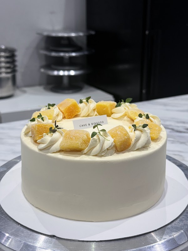 Cake & Bingsoo Cafe 5