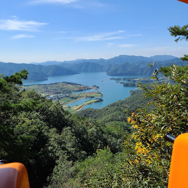 Cheongpung Lake Monorail 5