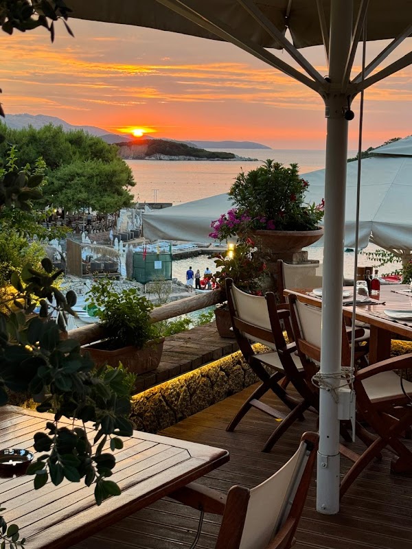 Guvat Bar Restorant