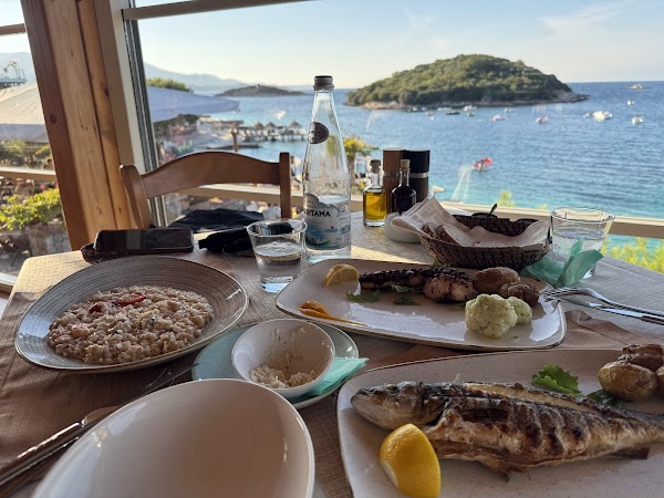 Guvat Bar Restorant 4