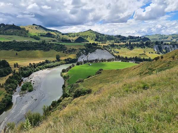 Whitecliffs Boulders 3