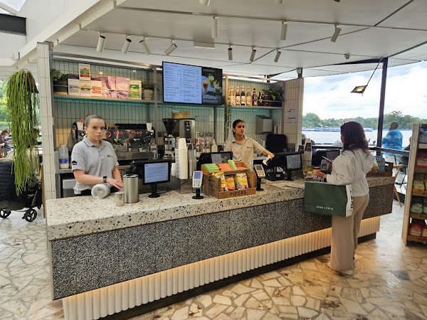 Serpentine Bar & Kitchen 2