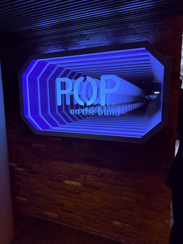 Pop American Style Restaurant 4