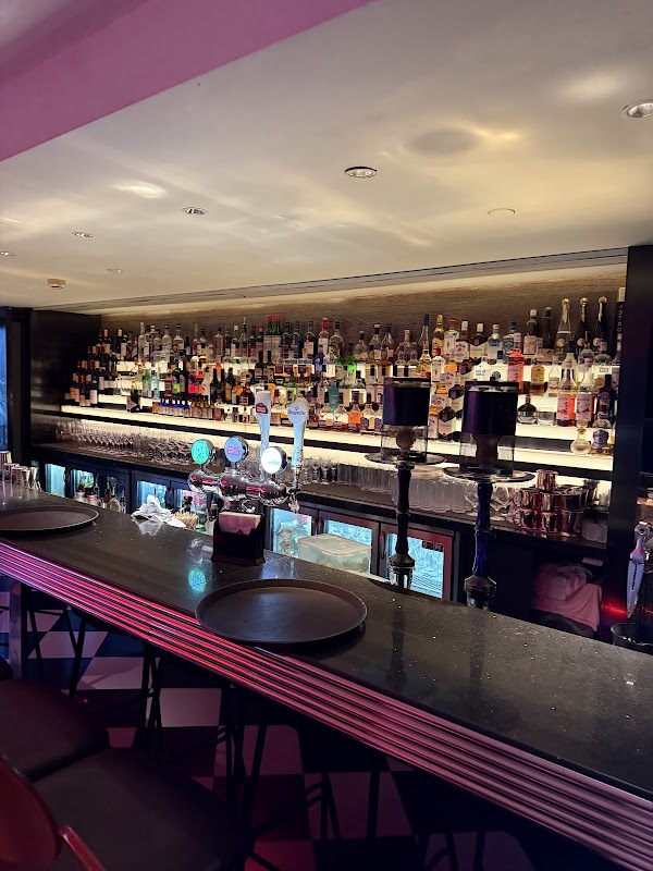 Pop American Style Restaurant 3