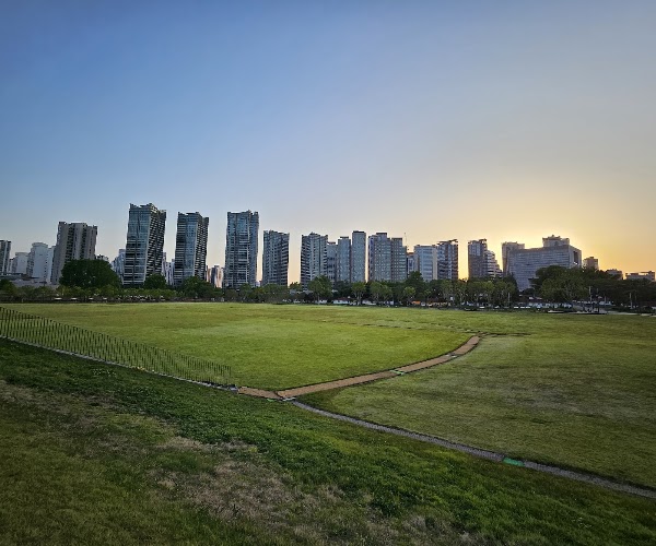 Yongsan Park