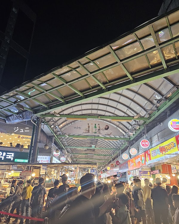 Jonggak Avenue of Youth 2