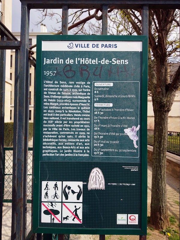 Hôtel de Sens 4
