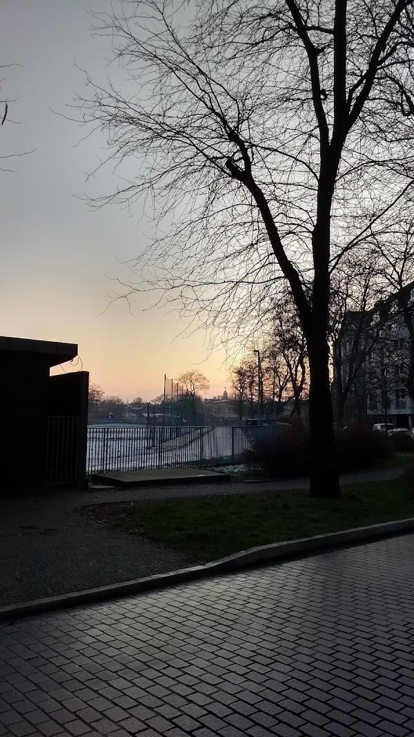 plac Na Groblach 5
