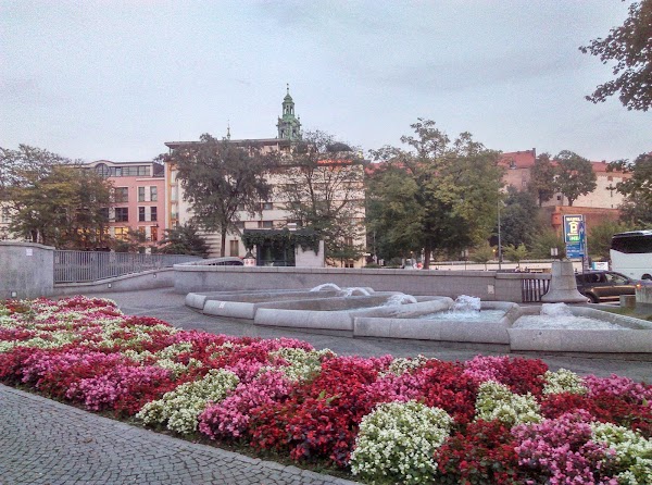 plac Na Groblach 2