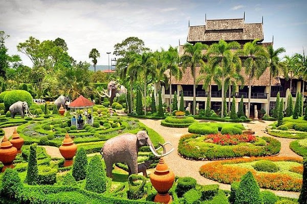 Nong Nooch Botanical Garden 4