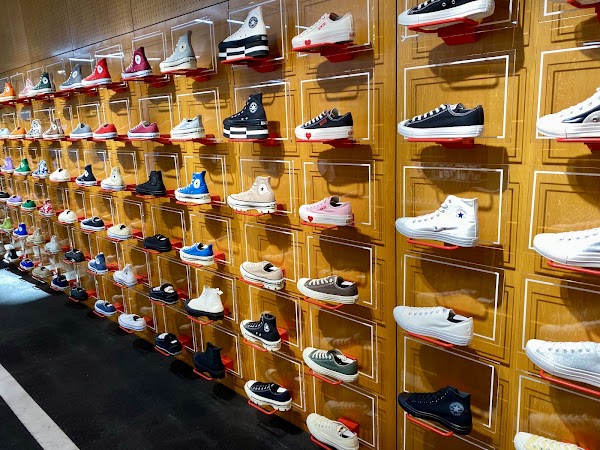CONVERSE STORE HARAJUKU (コンバースストア原宿) 2