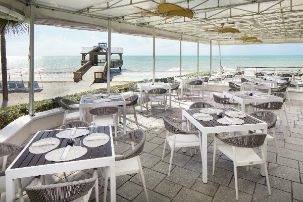 Four Marlins Oceanfront Dining