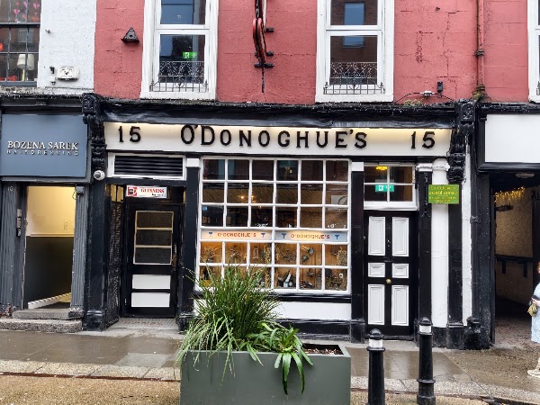 O'Donoghues Bar 4