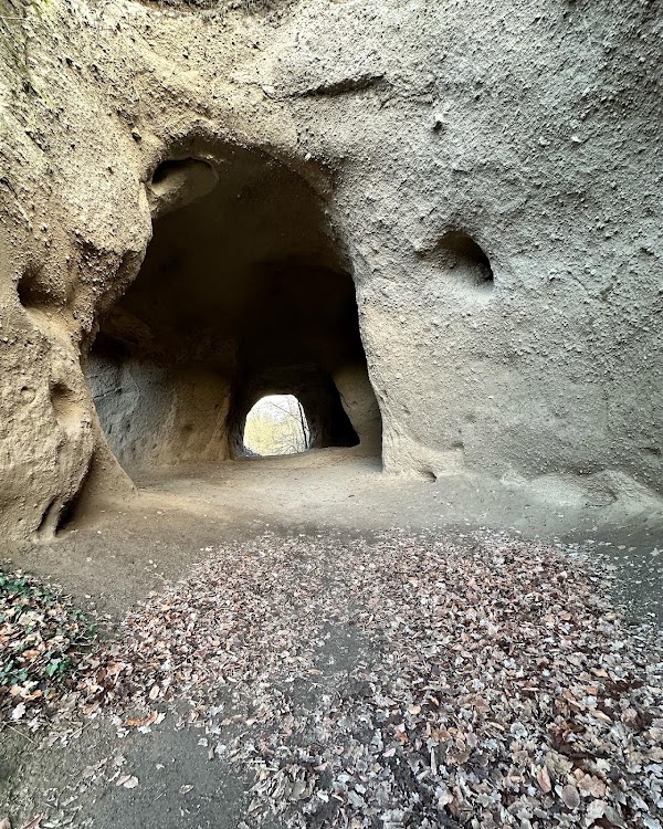 Caves and Gorge trail Kell