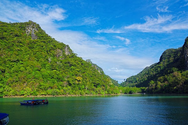 Pulau Dayang Bunting 1